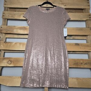 NWT Bebe Elegant Sequin Dress in Rose Gold Size:M